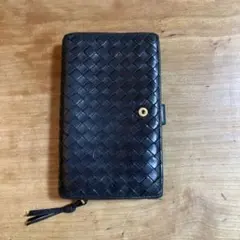 さ*え様 値下げ人気ブランド ボッテガヴェネタ シックで高級感のあるレザー長財布