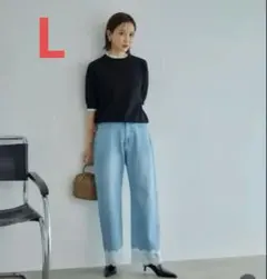 しまむらmysa裾レース ストレートデニムパンツ　新品タグ付きのサムネイル
