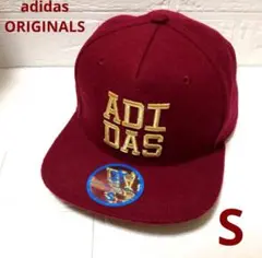 美品！adidas ORIGINALS☆ベースボールキャップ帽子　ゴールド刺繍