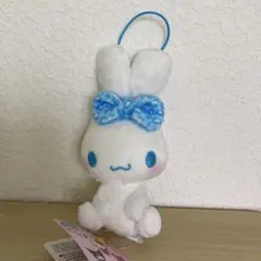 サンリオ　ヒョウ柄おすわりちょいデカマスコット　シナモロール