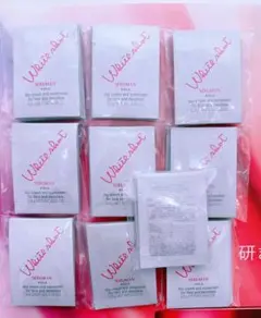 新発売　POLA ホワイトショット セラムUV 0.6gx 100包