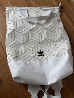 ◆最終お値下げ　adidas 幾何学模様 リュック・バックパック