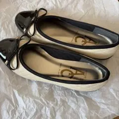未使用に近い★バレエシューズ ベージュ×ブラック