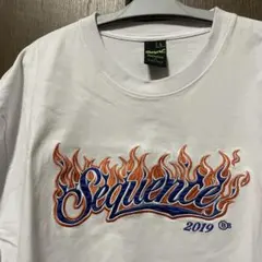 Sequence by B-ONE-SOUL 刺繍 ファイヤーロゴ Tシャツ