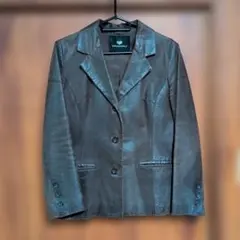 Item thumbnail for item bf602427-6cb7-42fb-bc20-2e960d4b81c2