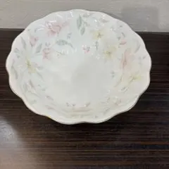 Item thumbnail for item f8d6bfcd-1308-4f5a-a04c-8875fdc1fafb