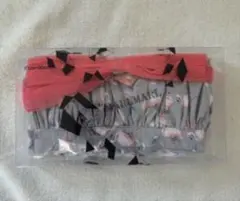 新品未使用★MARLMARL マールマール　エプロン　フラミンゴ　ギフトボックス