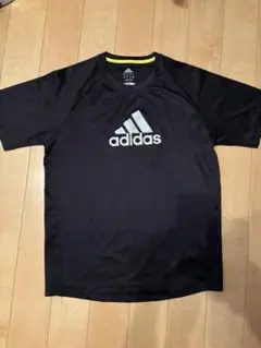 アディダス ランニングTシャツ