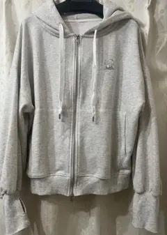 シロノサクラ　パーカーのサムネイル