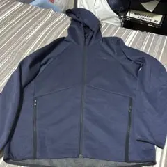 Oakley ネイビー フルジップパーカー