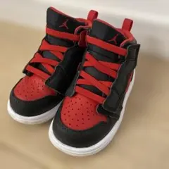 お値下げ美品Nike Air Jordan ブラック/レッド ベビーシューズ