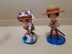 子供シャンクス　フィギュア　２セット