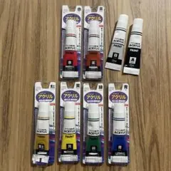 DAISO アクリル絵の具８色