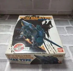 VF-1Jバルキリー プラモデル 完成品1/72旧キット　バンダイ マクロス プラモデル 旧キット バンダイ1/72 VF-1J スーパーバルキリー