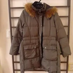 オリーブ色ダウンジャケット ファー付き