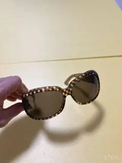 Item thumbnail for item 40932113-a879-4a01-bd8d-ad5520726a56