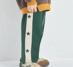 《新品未使用》 スター刺繍 サイドライン トラックパンツ　130cm