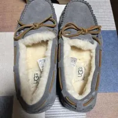 UGG グレー リボン付きモカシン