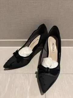 DAIANAリボン付き ブラック ポインテッドトゥ ハイヒール