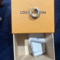 と*る様 LOUIS VUITTON ピアス LVモザイク モノグラム 片耳 と*る様 LOUIS VUITTON ピアス LVモザイク モノグラム 片耳 - メルカリ
