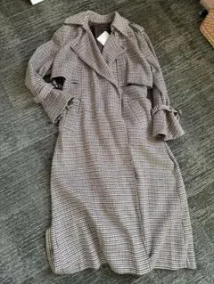 チェックロングコート