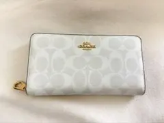 COACH CT921 エンボス長財布 ホワイト 新品未使用 - メルカリ