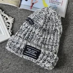 新品★男女兼用☆タグ付きニット帽子☆送料無料☆大人気