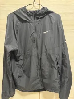 さ*と様 300円スタート‼️Nike ナイロンジャケット グレー サイズ100