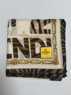 FENDI ハンカチ ゼブラ柄 ロゴ チェーン柄　シール付き