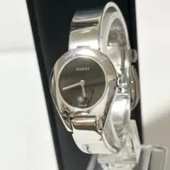 グッチ GUCCI 稼働品 2400L レディース クォーツ バングルウォッチ
