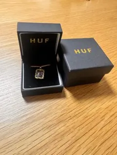 HUF ゴールドフレーム ネックレス