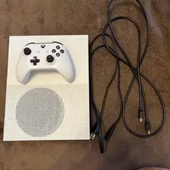 Xbox One S 本体　コントローラー付き　早い者勝ち