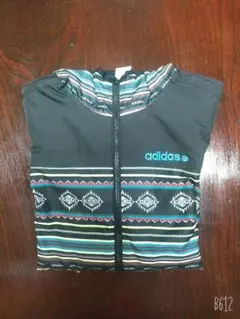 adidas ネイティブ柄 アウター 黒×ターコイズブルー薄手パーカー