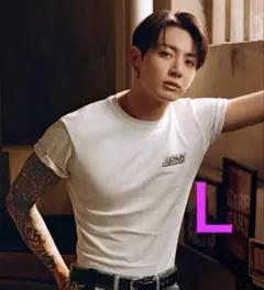グク Calvin Klein レーシングストライプ リラックスTシャツ - メルカリ