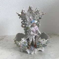 アンティーク 磁器製 人形付き 花瓶　フラワー　花　マイセン　ヘレンド アンティーク 磁器製 人形付き 花瓶 フラワー 花 マイセン ヘレンド