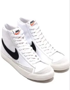 NIKE BLAZER MID 77 VNTG ホワイト ブラックのサムネイル