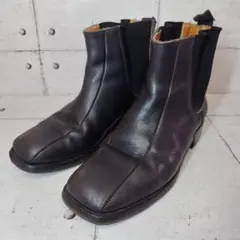 【ほぼ新品】◾️トリッカーズ◾️サイドゴアブーツ◾️シルビア◾️ウイングチップ◾️ブラック トリッカーズ L2754 SILVIA(シルビア)サイドゴアブーツ ウイングチップ