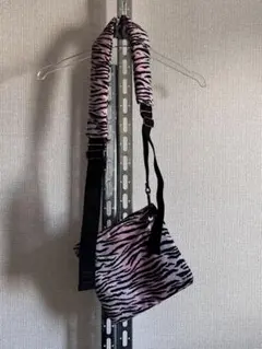 KENZO×H&Mゼブラ柄 ショルダーバッグのサムネイル