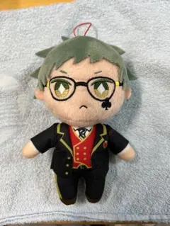 ツイステ エクストラ制服ぬいぐるみトレイ・クローバー