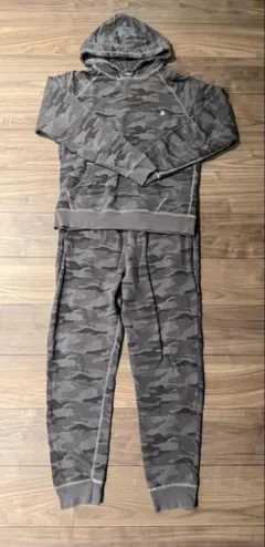 新品 未使用 QUIKSILVER 迷彩柄ジャージセット100センチ グレー上下