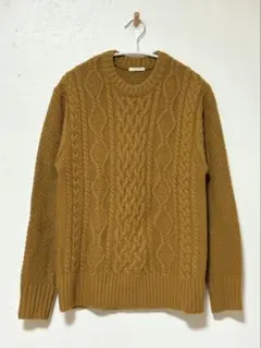 GU ケーブル編みクルーネックセーター　S マスタードイエロー
