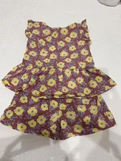 花柄 フリル トップス ショートパンツ セットアップのサムネイル