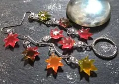 対称的、似たお姿 月と紅葉、夜、更け往くミニピアス&リング シルバー