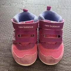 new balance ピンク ファーストシューズ　マジックテープ