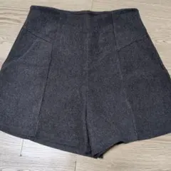 ダークグレー ショートパンツ 全体ストレッチ素材　おすすめ