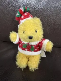 プーさん 2016年 クリスマス ぬいぐるみバッジ　ディズニー　マスコット