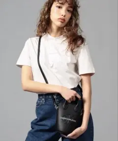 CALVIN KLEIN JEANS ミニショルダーバッグ ブラック