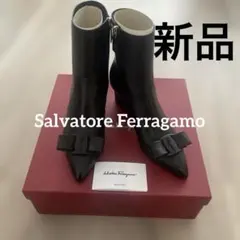 サルヴァトーレフェラガモ　アンクルブーツ　６1/2 ブラック