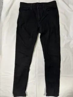 ユニクロ ウルトラストレッチスキニージーンズ 黒