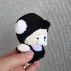 シャチ帽子でおめかしくまさん ✖︎ サロペット 手のひらサイズのサムネイル